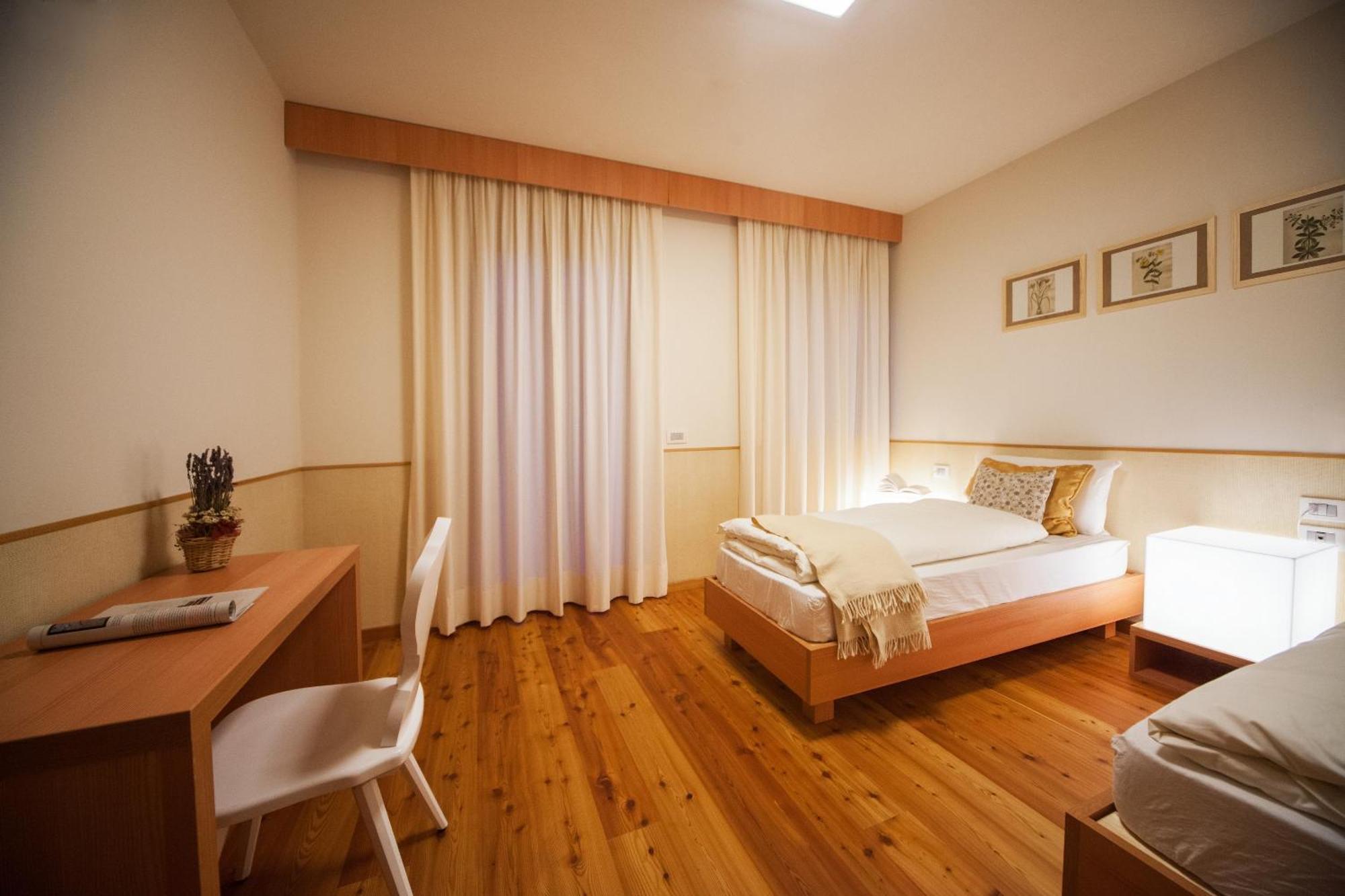 Lumen Hotel Falcade Szoba fotó